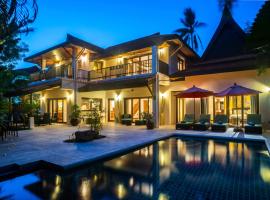 Beachfront Resort Villa Baan Lotus 4BR, hotel en Lamai