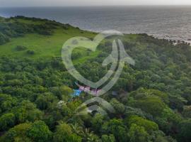 Zulu Land cottages - near Curlies beach shack and shiva valley - Anjuna beach, hotel a Anjuna