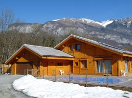 Chalet aux 3 biches, hotel in Mieussy
