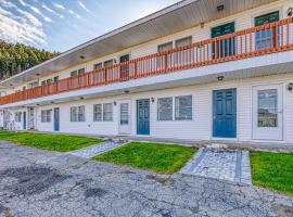 Moosehead Condo Unit #5, Condo in Rockwood