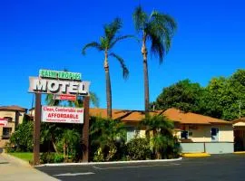 Palm Tropics Motel