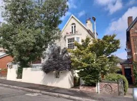 Holland House