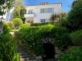 Lanui Guest House, hotel in Sintra