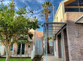 The Windhoek Luxury Suites, hotel with pools in Windhoek