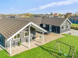 Beautiful Home In Sydals With Kitchen