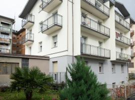 Casa Vacanze Valeria, appartamento a Sondrio