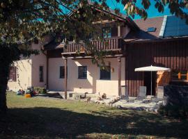 Ferienwohnung zum Forsthaus, acomodação em Oberviechtach