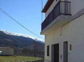 La Fuente de la Covatilla, hotel en La Hoya