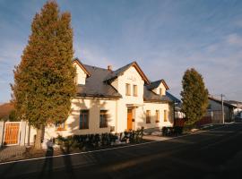 Penzion Červená voda -penzion s dotekem dálek, guest house in Červená Voda