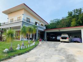 Baan SamPeeNongg Khaoyai, ξενοδοχείο σε Nong Nam Daeng