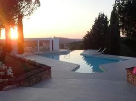 petit paradis vallee de la dordogne proche de SARLAT et ROCAMADOUR