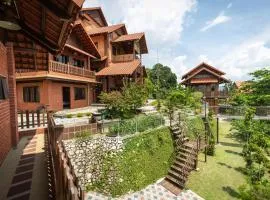 Red House the Garden Stay in Bukit Tinggi by PLAY