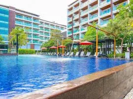 Residents Hua Hin by Wanida