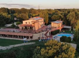 Agriturismo Podere S. Croce – hotel w mieście Saturnia