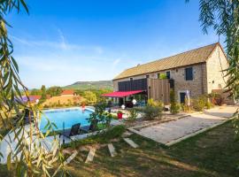 Nuits aux Sources, bed & breakfast σε Chassey-le-Camp