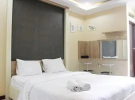 Minimalist Studio Gateway Apartement Ahmad Yani Cicadas By Travelio