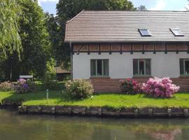 "Spreehof" Apartmenthaus in Lehde, hotel u gradu Libenau