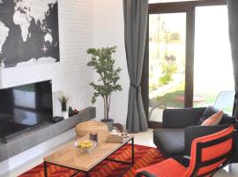 Luxury Suite - Amazing Views & Lovely Garden, hotel in Salalah