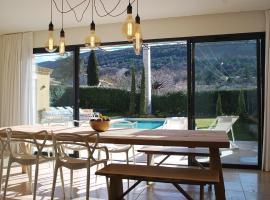 Villa Marièle, hotel i Malaucène