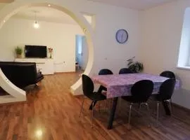 Land Wohnung