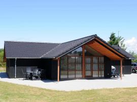 8 person holiday home in Vejers Strand, hytte i Vejers Strand