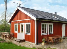 6 person holiday home in Dronningm lle, cabaña o casa de campo en Gilleleje