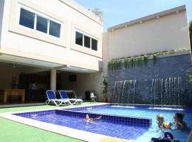 Arthur Palace Hotel、エンカルナシオンのホテル