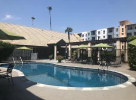 Mikado Hotel, hotel with parking in North Hollywood