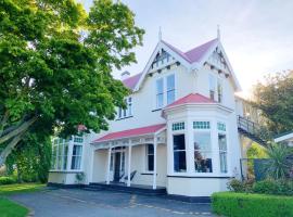 The Vicarage Boutique Bed and Breakfast Oamaru, bed & breakfast i Oamaru