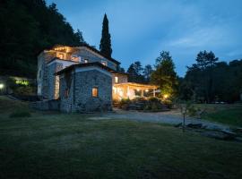 Agriturismo di là dall'Acqua, maatilamajoitus kohteessa Fivizzano