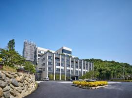 Shine Mood Resort Yuanli, hotel di Yuanli