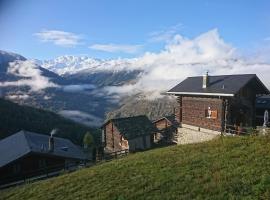 Chalet "Chez Claudine et Charles", hotel en Mase