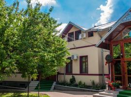 Pensiunea Splendid, hotel com estacionamento em Dorohoi