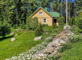 Holiday Home Tyynelä by Interhome, hotel dekat Valamon Monastery, Varistaipale