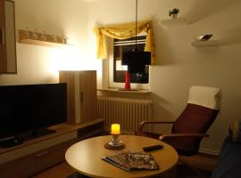Gemütliche 3-Zimmer - Ferienwohnung mit TV, zwischen Wilhelmshaven und Hooksiel, apartamento em Wilhelmshaven