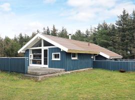 Simplistic Holiday Home in Jutland with Swimming Pool, počitniška hiška v mestu Løkken