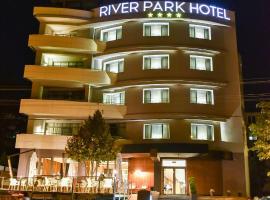 Hotel River Park, hotelli kohteessa Cluj-Napoca
