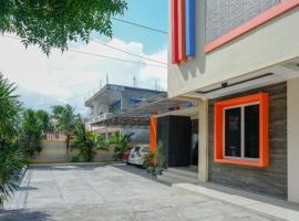 RedDoorz near Millenium Waterpark Palu, rental liburan di Palu