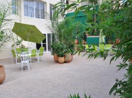 Across Hotels & Spa, hotel di Fez