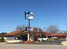 Americas Best Value Inn Ozona, hotel with parking in Ozona