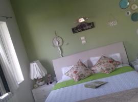 Shades of Green, hotel a Artemida