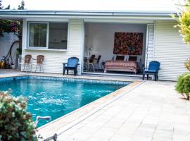 Idyllic studio with private pool