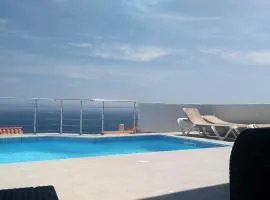 Villa Luxe Vue Panoramique sur la mer piscine clim cassee 4 etoiles meuble tourisme