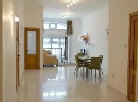 Luxurious Furnished apartment in sliema