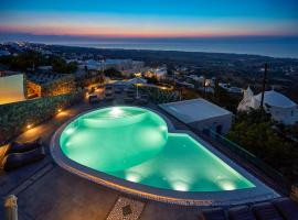 Aperanto Suites, hotel v destinaci Oia