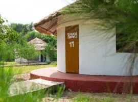 Tamba Kuruba Eco-lodge
