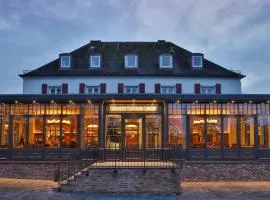 Brauerei Gasthaus Lohhof im Münchner Norden, direkt an der S1, nähe vom Flughafen, Zentrum, A92, Allianz Arena, Ruderregatta und Schießanlage G- Hochbrück entfernt, Internationale Küche
