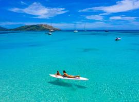 Oarsman's Bay Lodge, hotel v destinaci Nacula Island