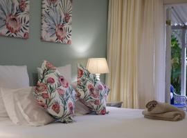 Eight Palms, self catering accommodation in Port Edward