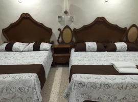 Hostal Kin-Beh, hotel in Valladolid